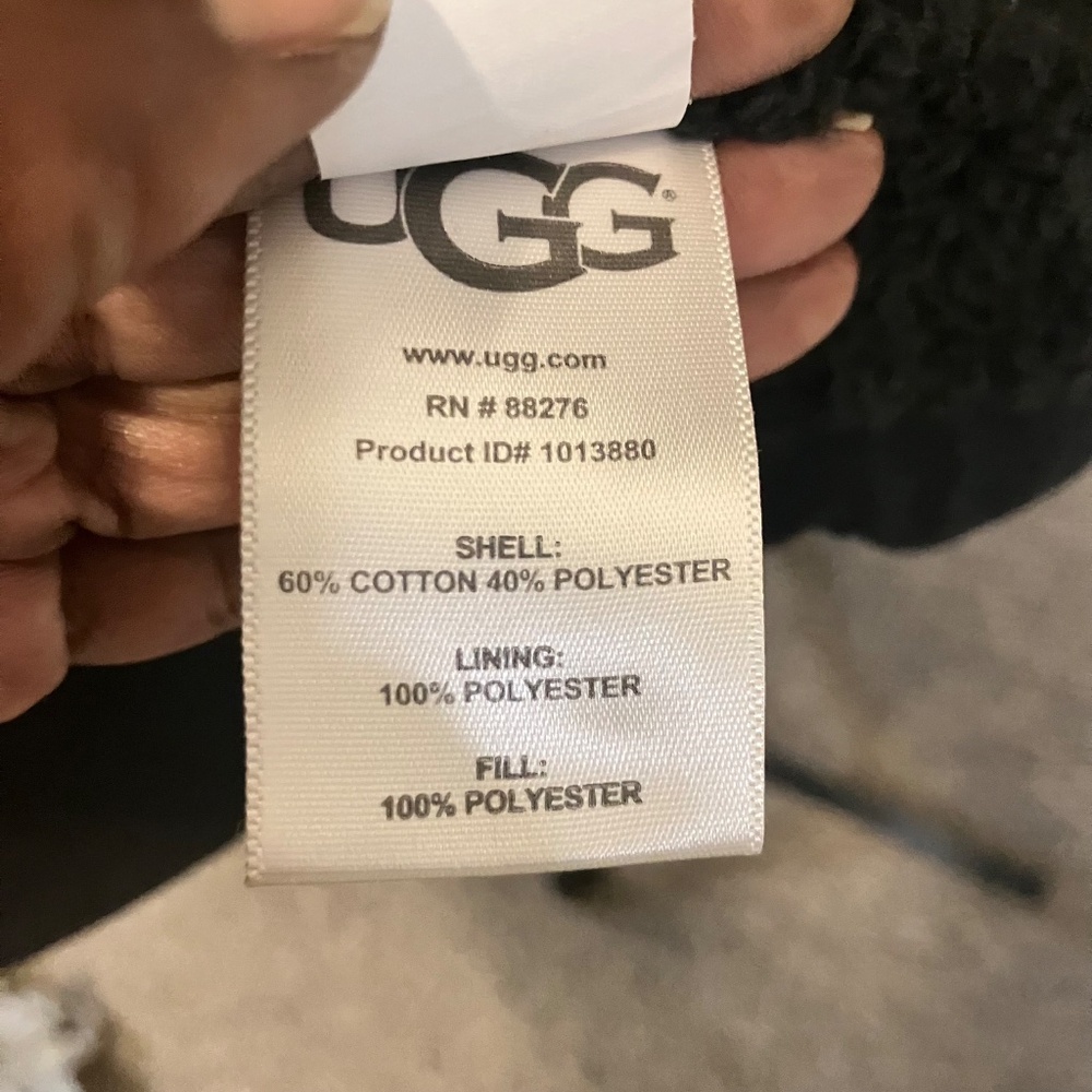 Ugg black feathered vest - Picture 6 of 8